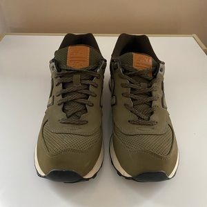 Men’s New Balance 574- like new